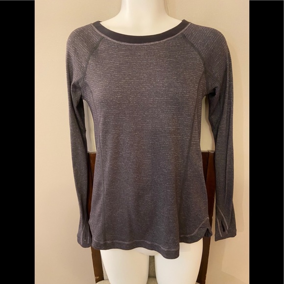 Lululemon Light Long Sleeve - Picture 1 of 3